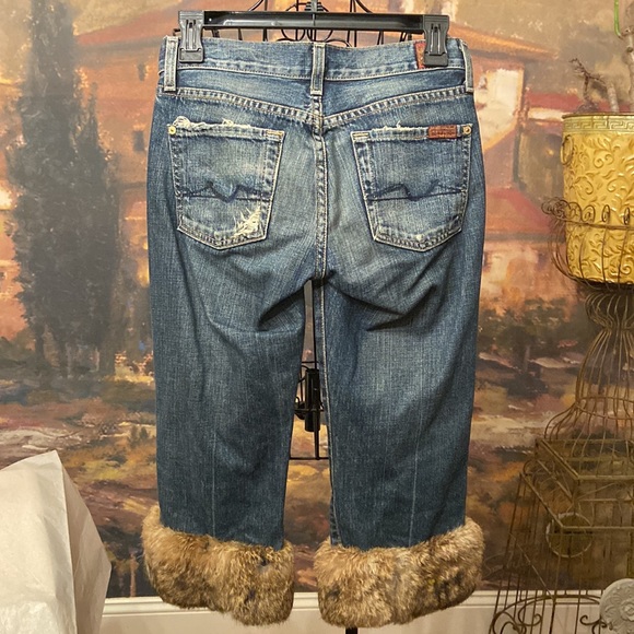 7 For All Mankind Fur Trim Crop Jean - Picture 2 of 9